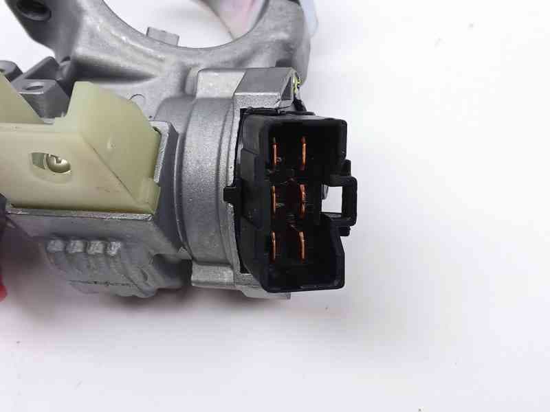 Recambio de antirrobo para hyundai bayon (bc3) 1.2 mpi referencia OEM IAM 81910J7000 3