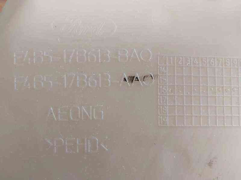 Recambio de deposito limpia para ford ka+ ultimate referencia OEM IAM E4B517B613BAO 3