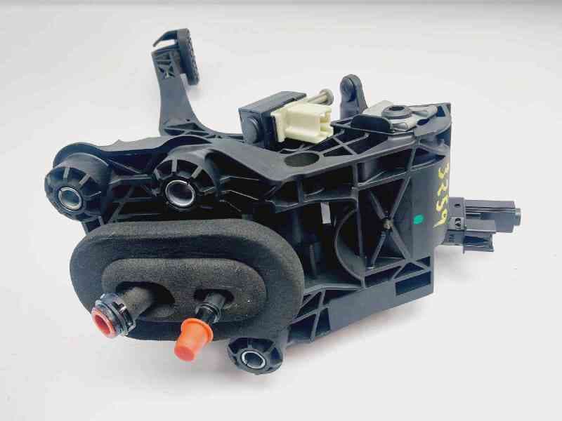 Recambio de pedal embrague para ford ka+ ultimate referencia OEM IAM 7B633 2