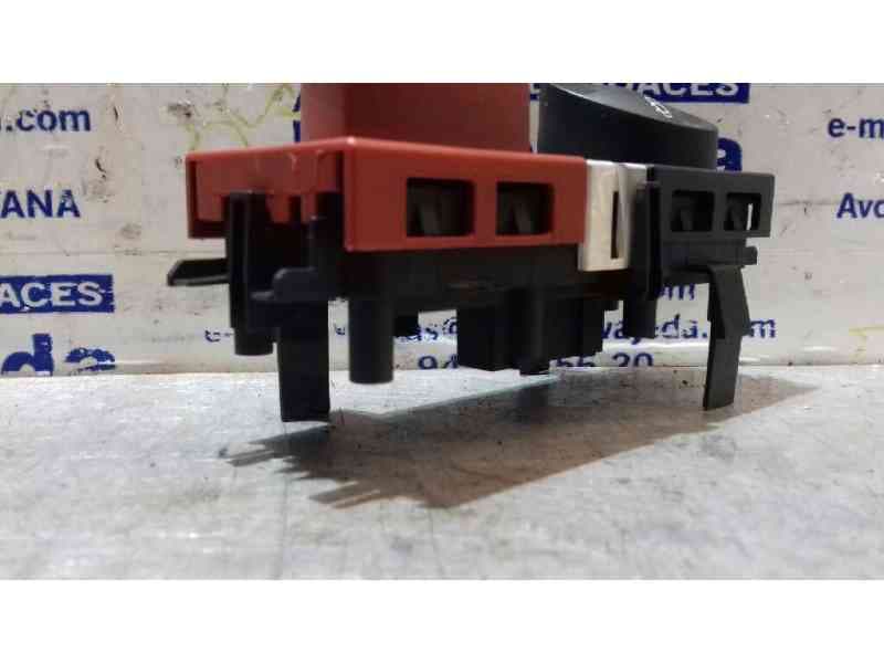 Recambio de warning para renault megane ii berlina 3p referencia OEM IAM 8200095493 2