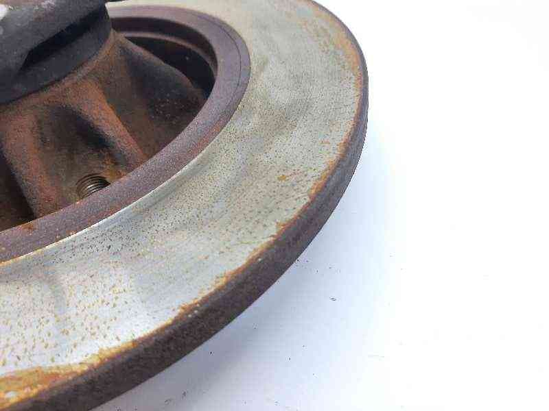 Recambio de buje para citroën c4 grand picasso exclusive referencia OEM IAM - Gris 4