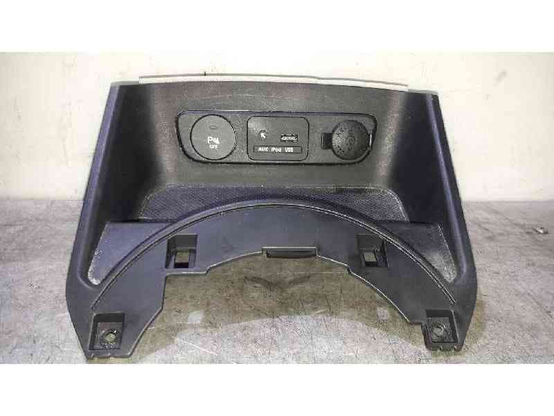Recambio de cenicero para kia sportage drive 4x2 referencia OEM IAM 846313U010