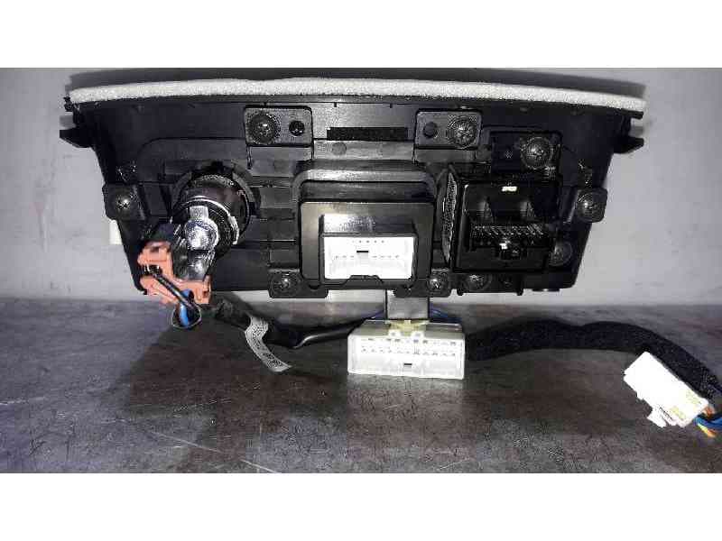 Recambio de cenicero para kia sportage drive 4x2 referencia OEM IAM 846313U010 3