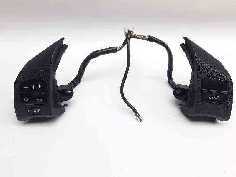 Recambio de volante para lexus is200 (ds2/is2) 220d referencia OEM IAM 75B458 - Gris