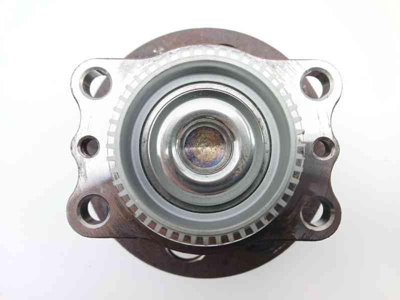 Recambio de buje para kia rio iii (ub) 1.25 cvvt referencia OEM IAM 527500U000 2