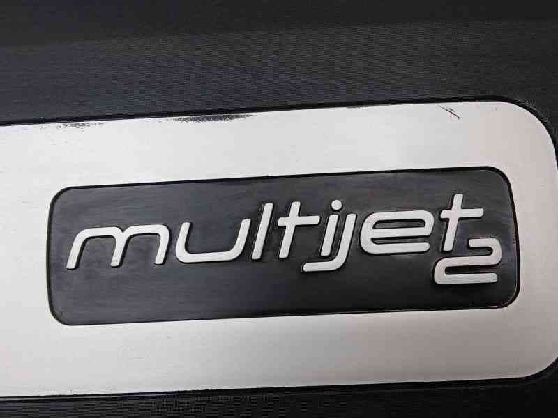Recambio de tapa motor para fiat freemont (345_) 2.0 jtd referencia OEM IAM 04627096AF 2