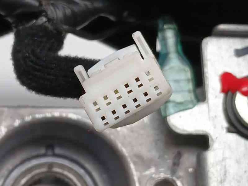 Recambio de volante para kia rio iii (ub) 1.25 cvvt referencia OEM IAM 561001W540HU 10