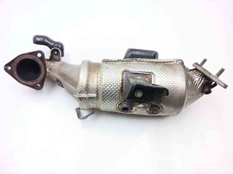 Recambio de catalizador para ssangyong korando (c300) 1.5 referencia OEM IAM 2421135630 2