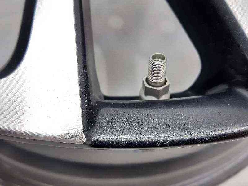 Recambio de llanta para lexus ct 200h white edition referencia OEM IAM 0052202013 3
