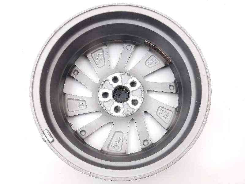 Recambio de llanta para lexus ct 200h white edition referencia OEM IAM 0052202013 4