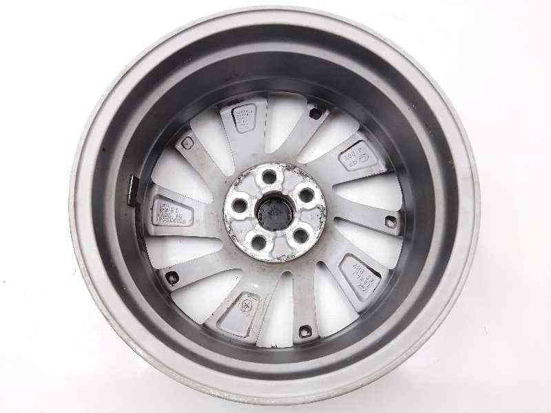 Recambio de llanta para lexus ct 200h white edition referencia OEM IAM 0052202013 4