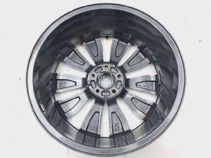 Recambio de llanta para renault kadjar limited 4x4 referencia OEM IAM 403005400R 2