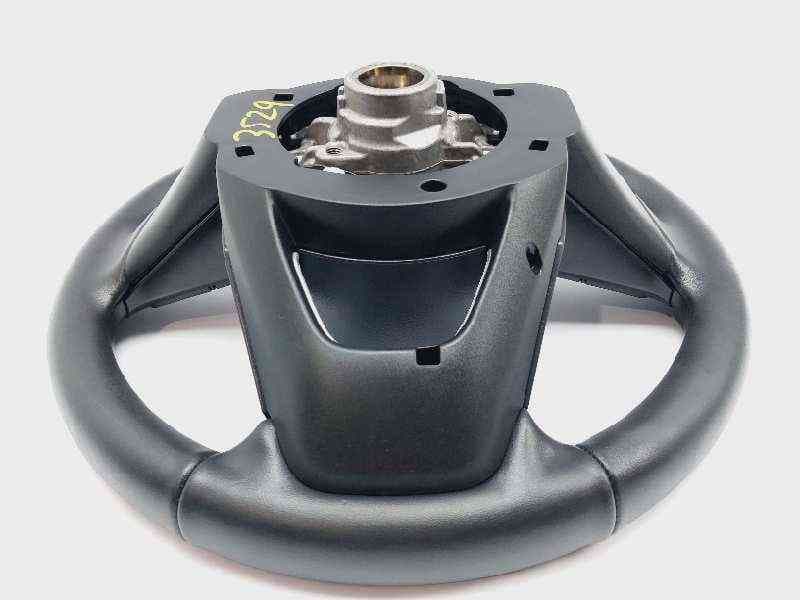 Recambio de volante para toyota yaris xpa1f referencia OEM IAM 643602800F 3