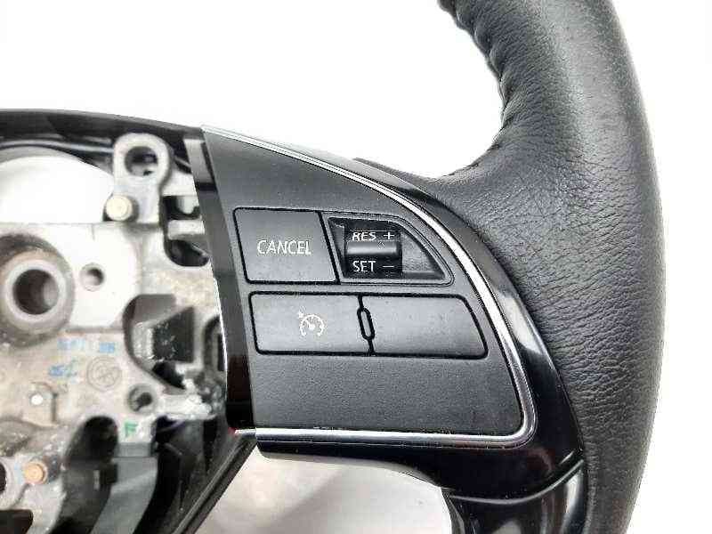 Recambio de volante para mitsubishi asx plus 2wd referencia OEM IAM 4400A706XA - Blanco 2