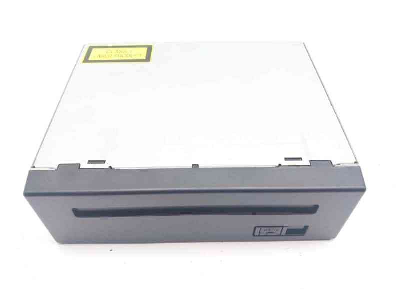 Recambio de sistema navegacion gps para lexus rx 400h referencia OEM IAM 8684148060