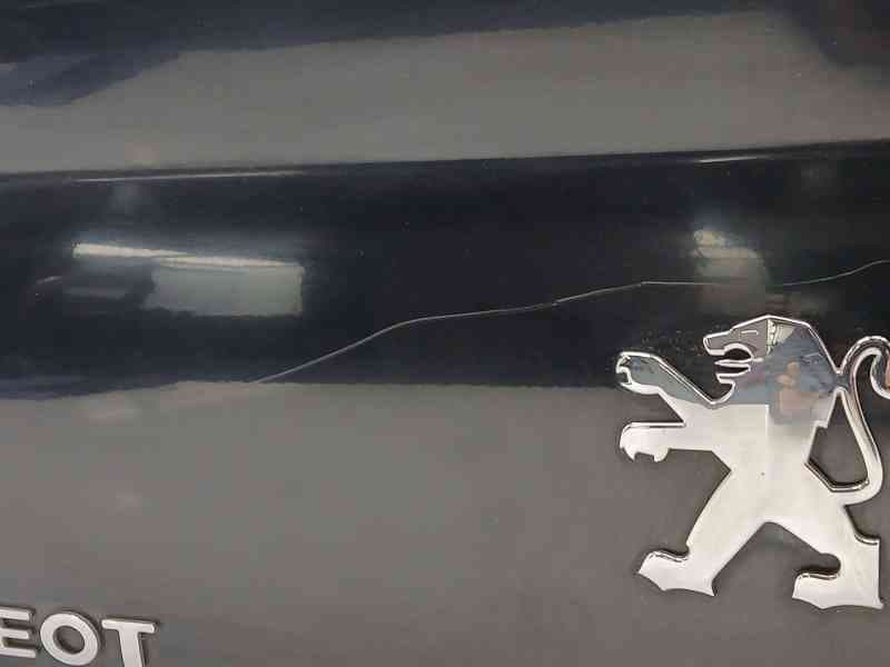 Recambio de porton trasero para peugeot 407 referencia OEM IAM 6