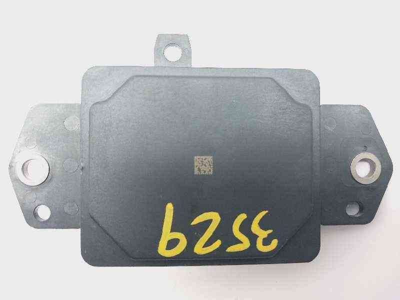 Recambio de modulo electronico para toyota yaris xpa1f referencia OEM IAM 882100D040 2