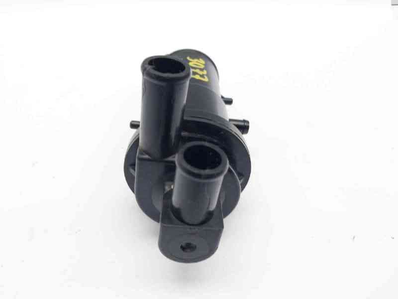 Recambio de bomba agua para lexus rx 400h referencia OEM IAM 0641001080 5