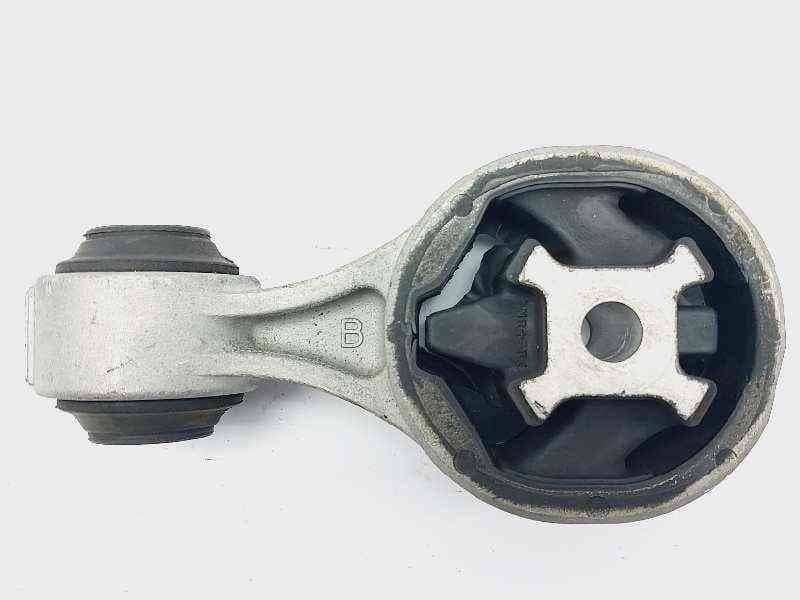Recambio de soporte motor derecho para renault kadjar limited 4x4 referencia OEM IAM