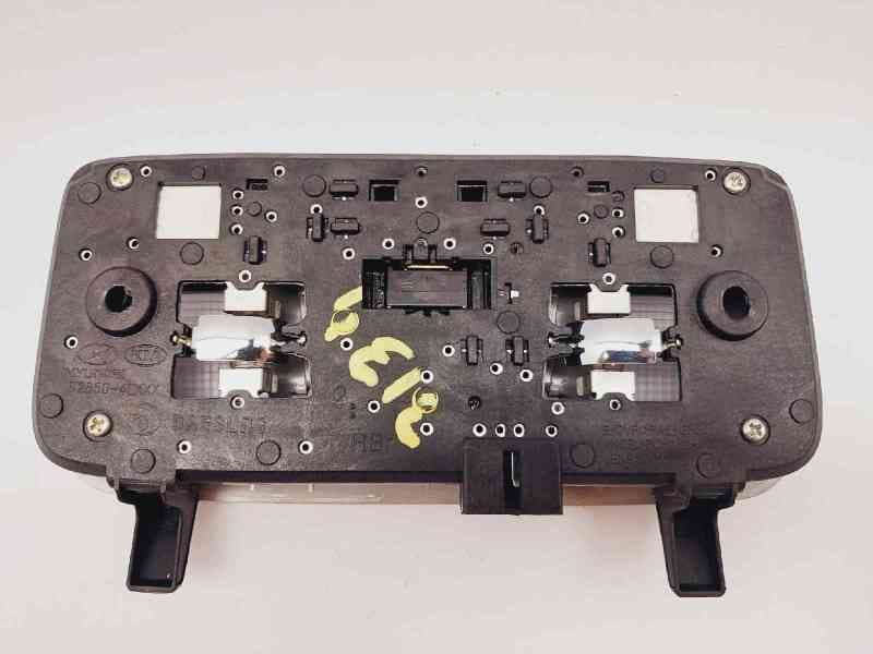 Recambio de luz interior para hyundai i20 classic referencia OEM IAM 928504LXXX 4