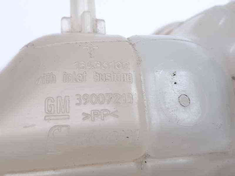 Recambio de deposito expansion para opel corsa e edition referencia OEM IAM 390072132 - Blanco 3