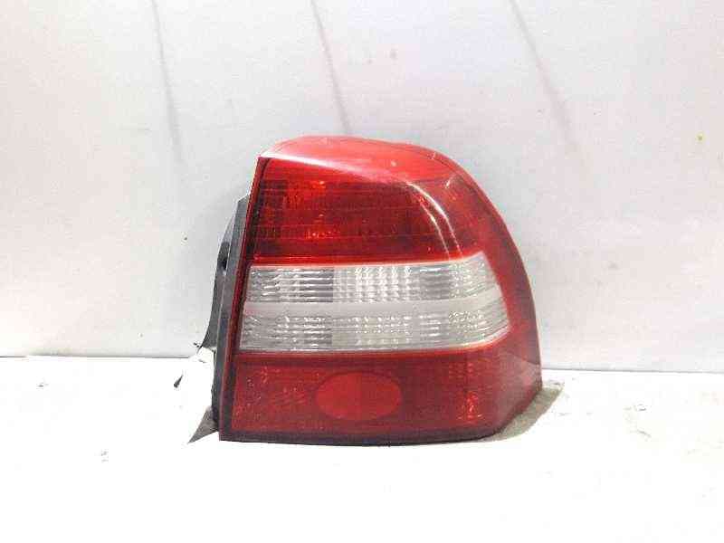 Recambio de piloto trasero derecho para kia shuma 1.5 ls 4 berlina referencia OEM IAM - Gris