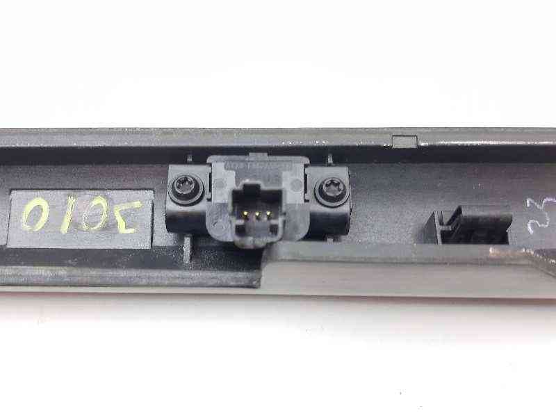 Recambio de moldura para jaguar xf 2.2 diesel referencia OEM IAM 8X23045K16A 2