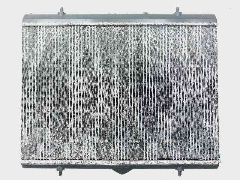 Recambio de radiador agua para ds 5 style referencia OEM IAM 9682477580 B3700006 2