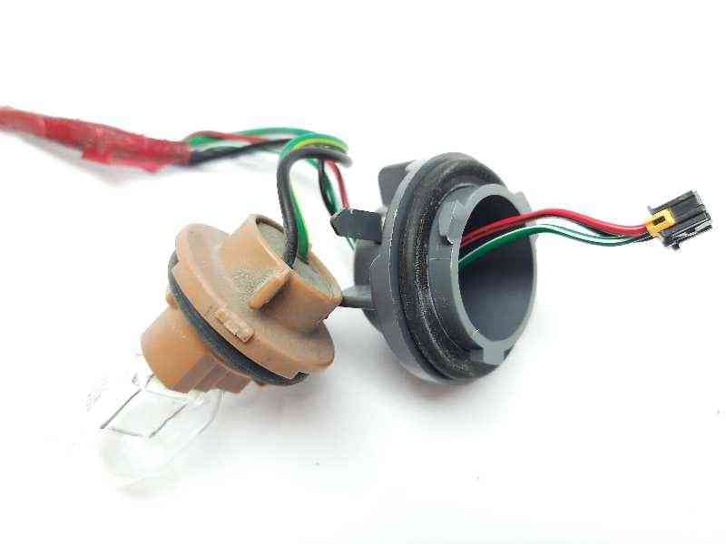 Recambio de portalamparas para lexus is 300h referencia OEM IAM 8156553300 4