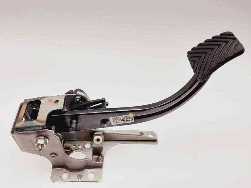 Recambio de pedal embrague para hyundai i20 classic referencia OEM IAM 32802C8100
