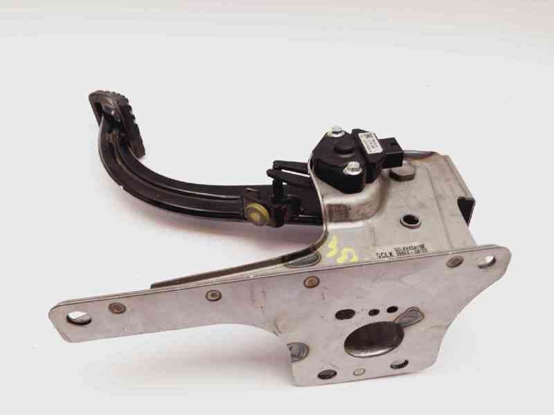 Recambio de pedal embrague para hyundai i20 classic referencia OEM IAM 32802C8100 2