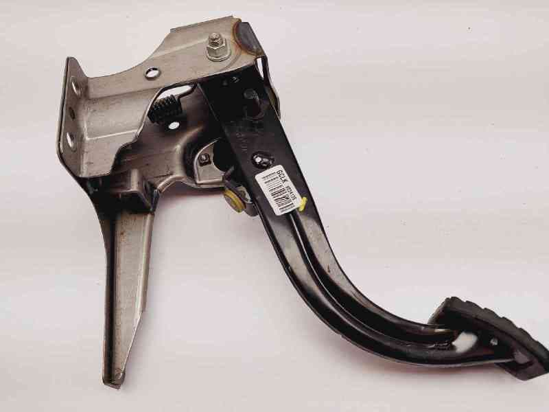 Recambio de pedal embrague para hyundai i20 classic referencia OEM IAM 32802C8100 3