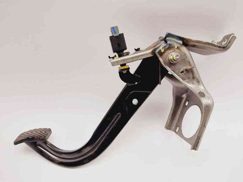 Recambio de pedal freno para hyundai i20 classic referencia OEM IAM 32800C8100 4