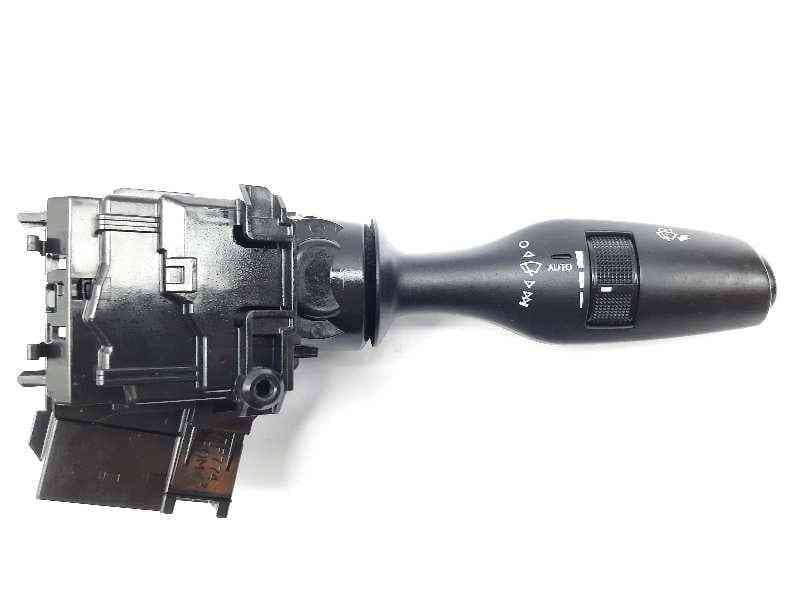 Recambio de mando limpia para lexus is 300h referencia OEM IAM 3065017F774