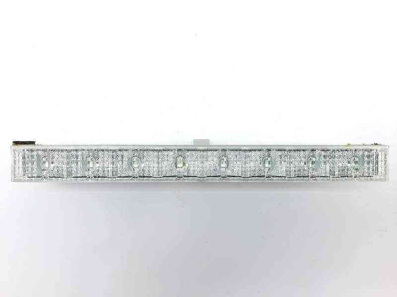 Recambio de luz central de freno para lexus is 300h referencia OEM IAM 8157033150
