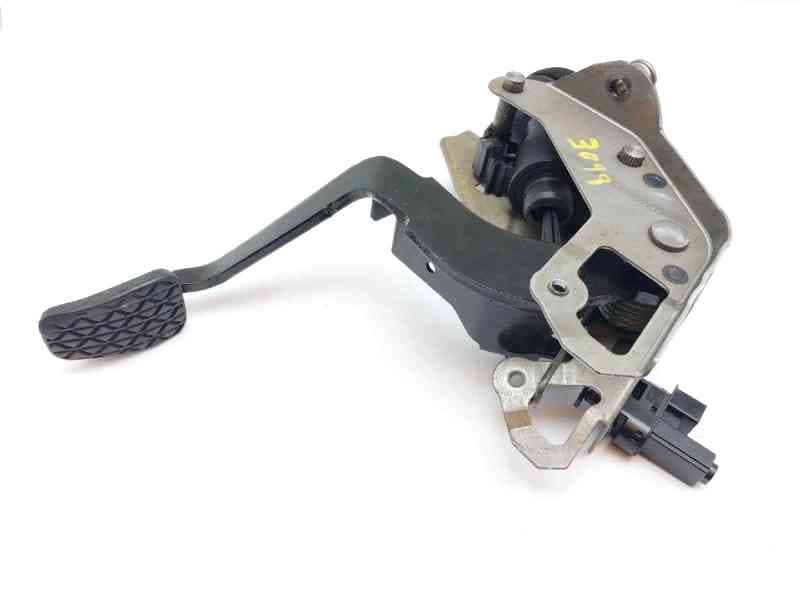 Recambio de pedal embrague para ford fiesta (cb1) ambiente referencia OEM IAM 1766725 3