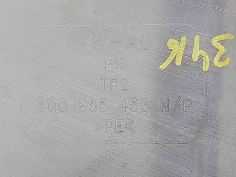 Recambio de deposito limpia para seat ibiza (6j5) sport referencia OEM IAM 6Q0955453N 3