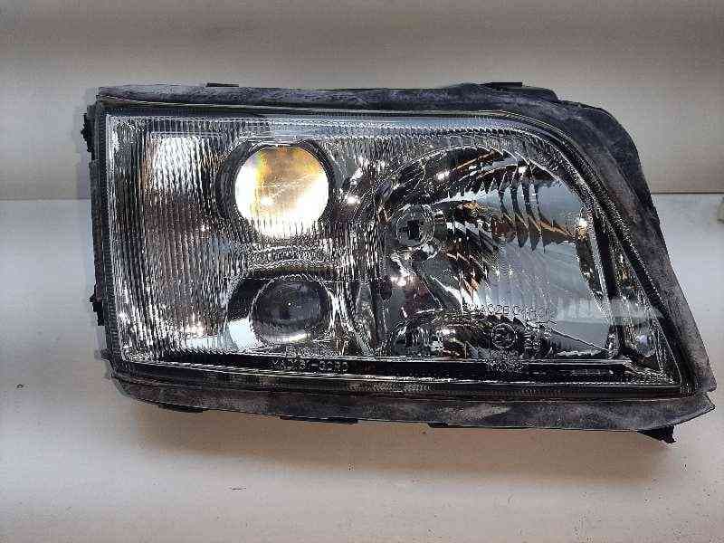 Recambio de faro derecho para audi a6 berlina (c4) referencia OEM IAM