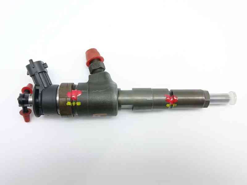 Recambio de inyector para peugeot 207 urban referencia OEM IAM 0445110252