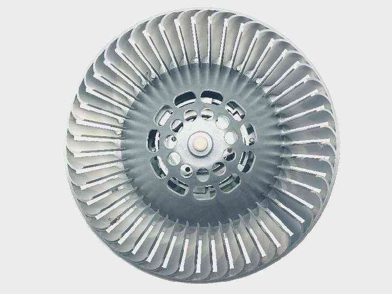 Recambio de motor calefaccion para toyota aygo x-cite referencia OEM IAM T918262 - Blanco