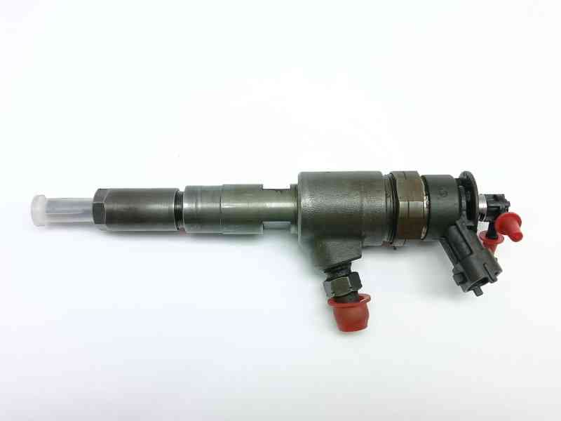 Recambio de inyector para peugeot 207 urban referencia OEM IAM 0445110252 3