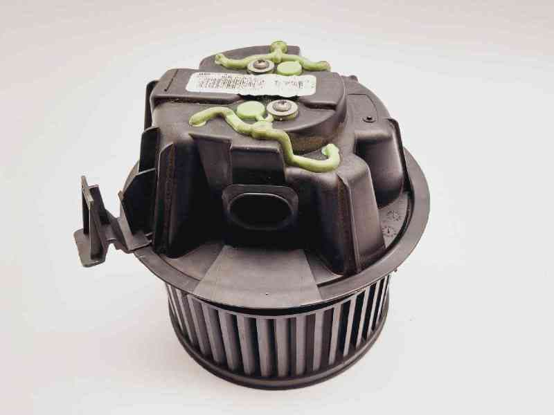 Recambio de motor calefaccion para dacia sandero ambiance referencia OEM IAM N106415P