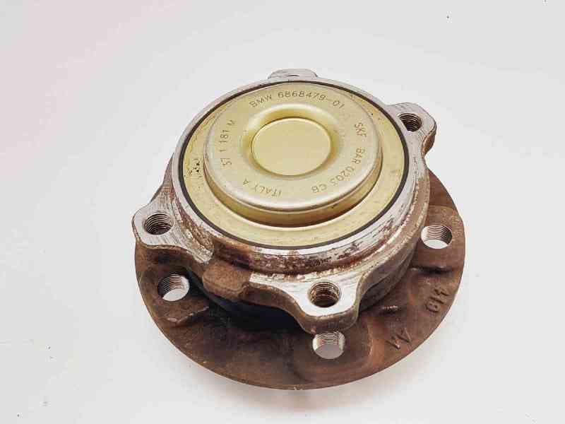 Recambio de buje para bmw serie 5 lim. (f10) 520d referencia OEM IAM 686847901 6868479 5