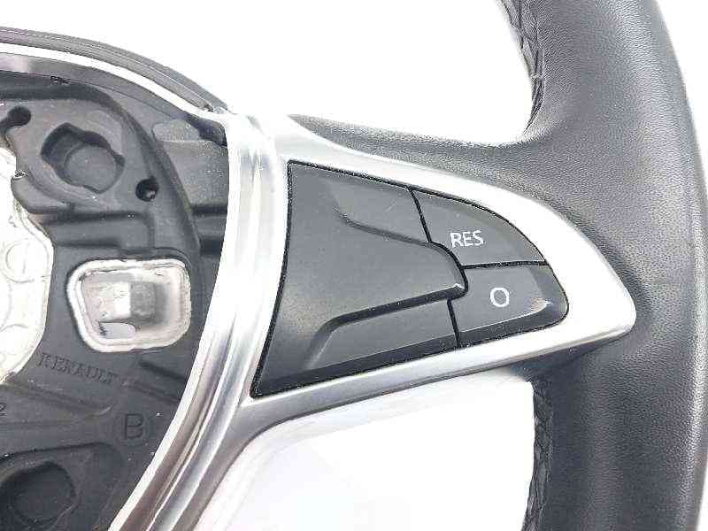 Recambio de volante para dacia lodgy referencia OEM IAM 484006290R 2