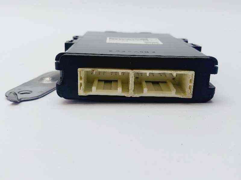 Recambio de modulo electronico para toyota yaris city referencia OEM IAM 896900D120 2