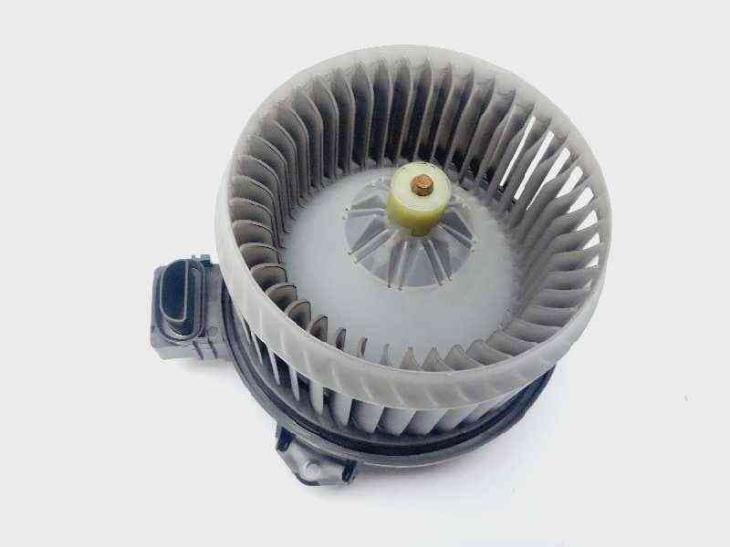 Recambio de motor calefaccion para toyota yaris city referencia OEM IAM AV1370 2