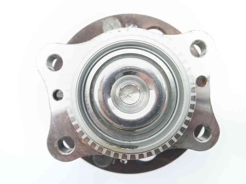 Recambio de buje para kia carens iv 1.7 crdi referencia OEM IAM 52730A4000 2