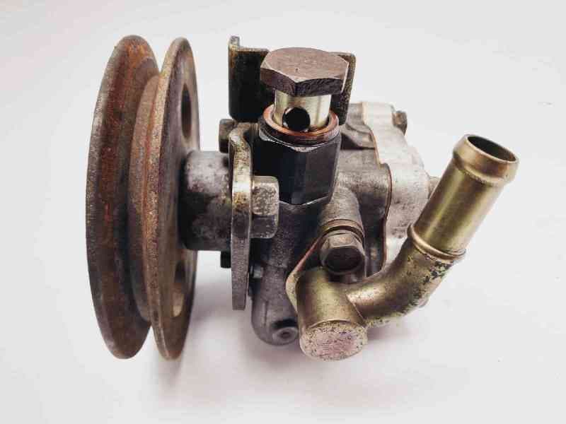 Recambio de bomba direccion para nissan cabstar e 2.3d referencia OEM IAM 4
