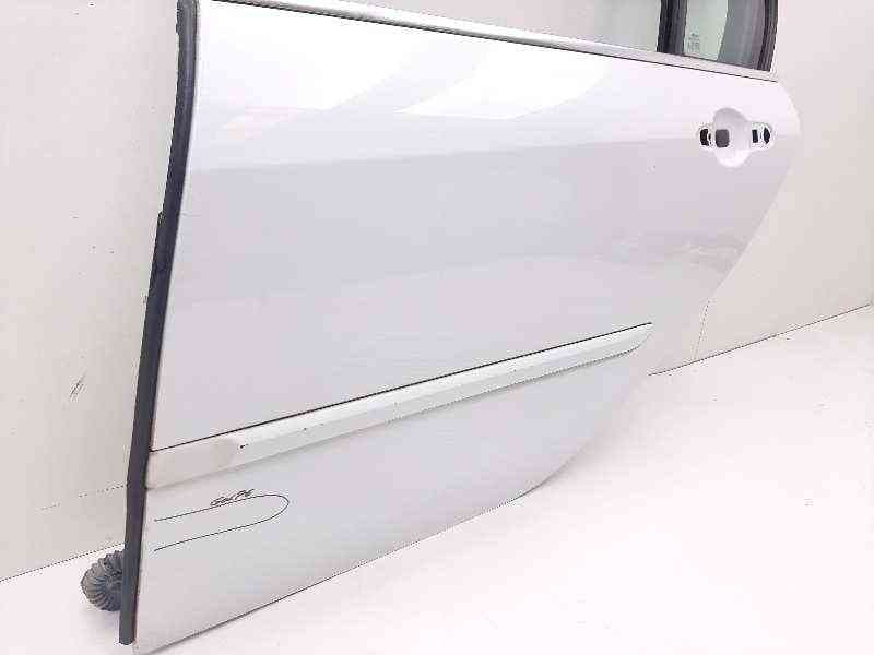 Recambio de puerta trasera izquierda para renault laguna iii referencia OEM IAM 4