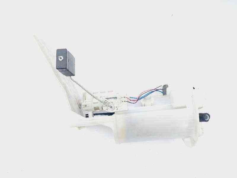 Recambio de bomba combustible para toyota yaris city referencia OEM IAM 777040D070
